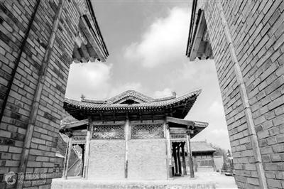 蘭州莊嚴(yán)寺，曾經(jīng)是一位帝王的皇宮內(nèi)苑