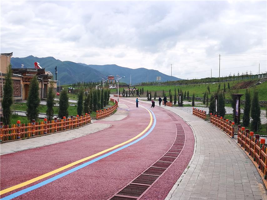 甘肅甘南州夏河縣安果村：吃上“旅游”飯，安心奔小康