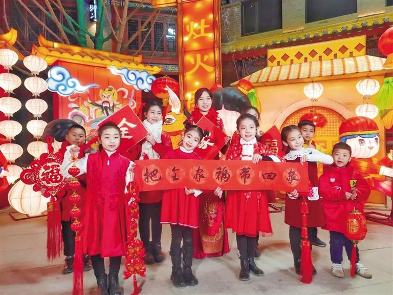 中共蘭州市委宣傳部出品 原創(chuàng)音樂電視《全家?！?向全市人民拜年！