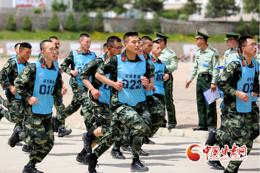 【隴拍客】甘肅武警：沖刺！向著心中的軍校夢(mèng)