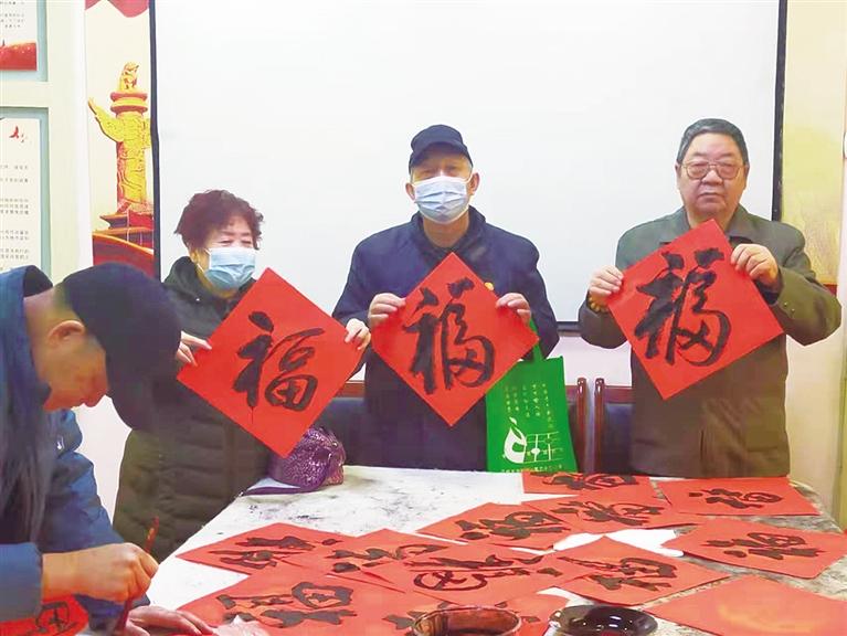 蘭州：“幸福敲門 新春送?！被顒?dòng)情暖萬家