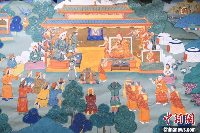8月20日，在蘭州市博物館展出的大型歷史題材卷軸唐卡“涼州會盟”?！〈魑牟?攝