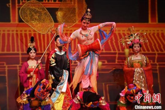 2023年第六屆敦煌文博會期間，系列演藝上演。(資料圖)李亞龍 攝