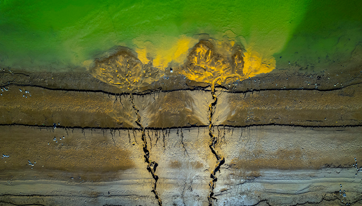 劉家峽水庫：裸露灘涂綻放潮汐樹